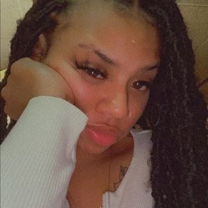 Meet your Posher, Destiny